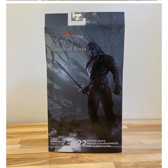 Netflix The Witcher Geralt Of Rivia 22 Moving Parts Action Figure By McFarlane T - Picture 4 of 10